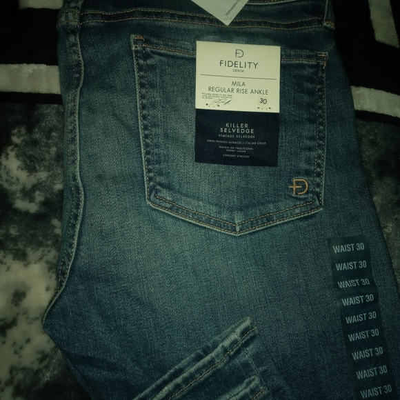 Jeans - Picture 3 of 5